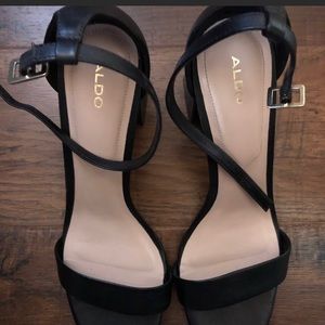 Aldo black Heels size 10